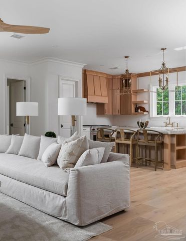 1611 E Gadsden St, Pensacola, FL 32501