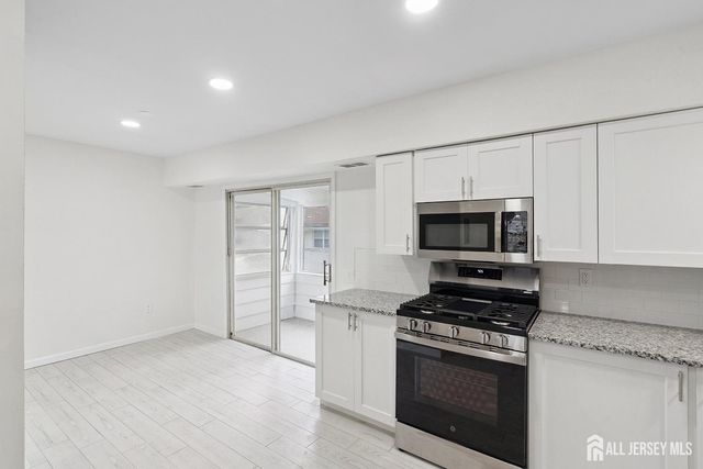 5 Pennsylvania Drive, Matawan, NJ 07747