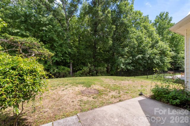 1141 Hammond Drive, Matthews, NC 28104