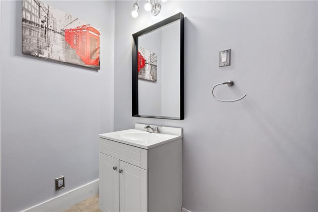 618 Soose Rd, Shaler, PA 15209