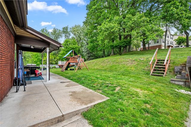 618 Soose Rd, Shaler, PA 15209