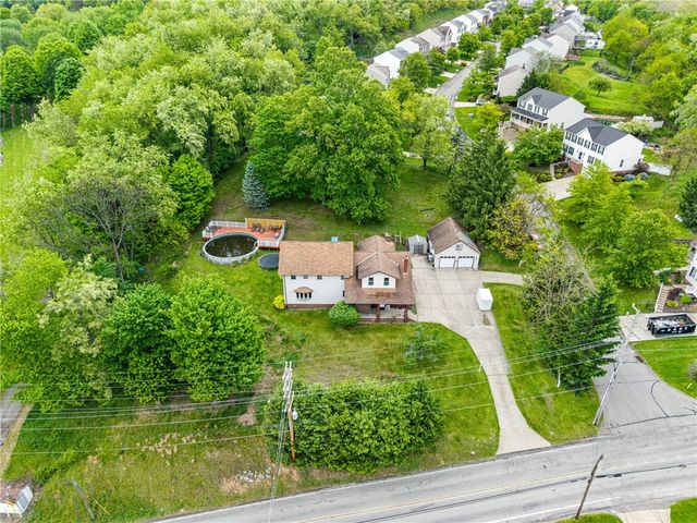 618 Soose Rd, Shaler, PA 15209