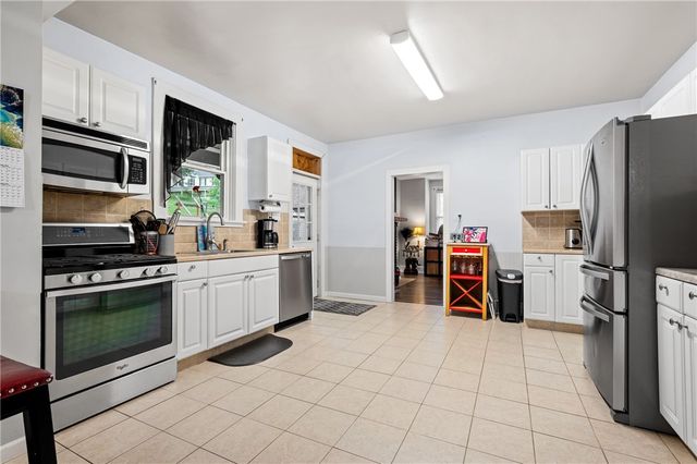 618 Soose Rd, Shaler, PA 15209