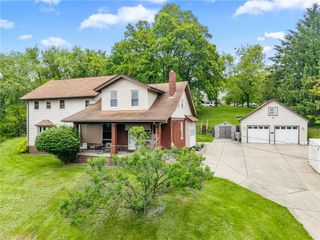 618 Soose Rd, Shaler, PA 15209
