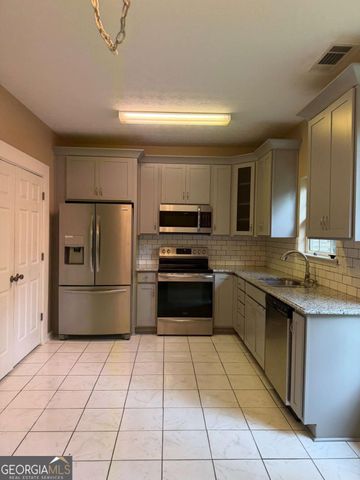 92 Timber Ridge Drive, Cartersville, GA 30121
