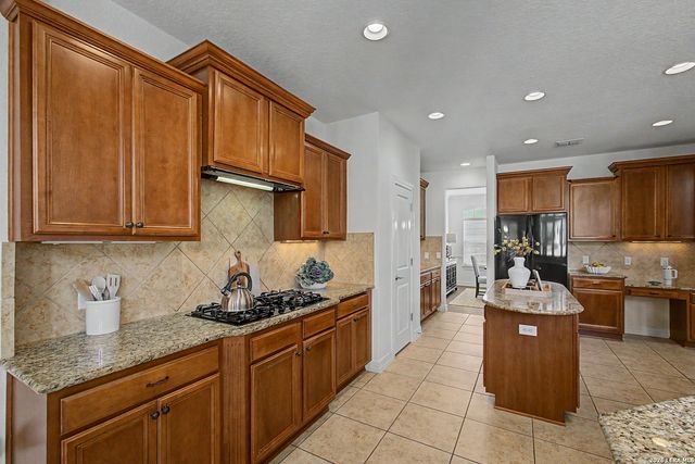 12930 Walking Horse, Helotes, TX 78023