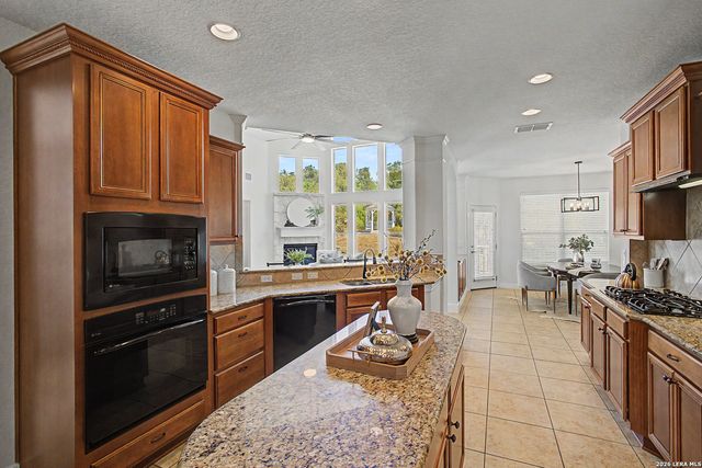12930 Walking Horse, Helotes, TX 78023
