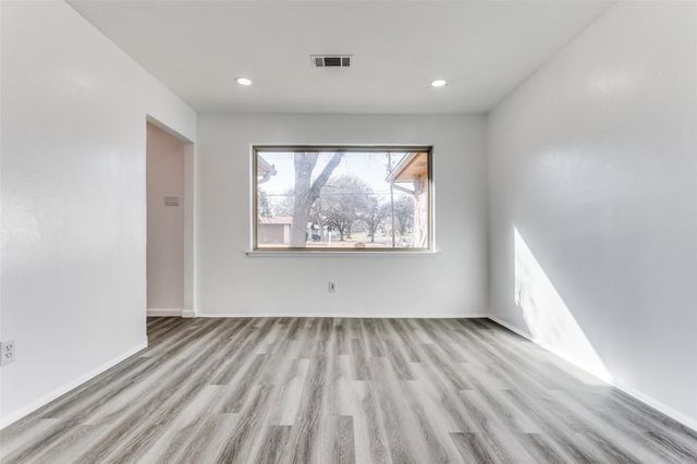 1606 W Shore Drive, Richardson, TX 75080