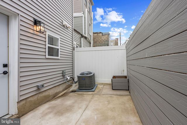 625 WINTON ST, Philadelphia, PA 19148