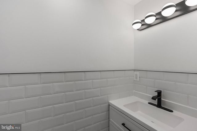 625 WINTON ST, Philadelphia, PA 19148