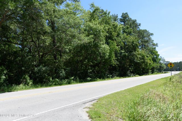 E Saracennia Road, Moss Point, MS 39562