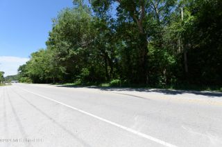 E Saracennia Road, Moss Point, MS 39562