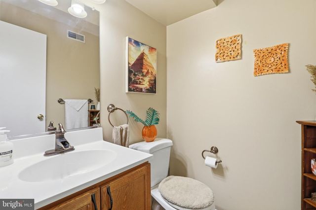 102 JASONS RDG, Smithsburg, MD 21783