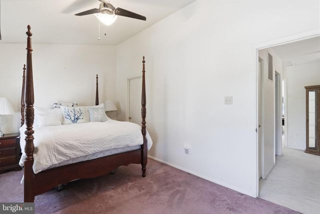 102 JASONS RDG, Smithsburg, MD 21783
