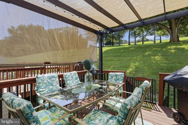 102 JASONS RDG, Smithsburg, MD 21783