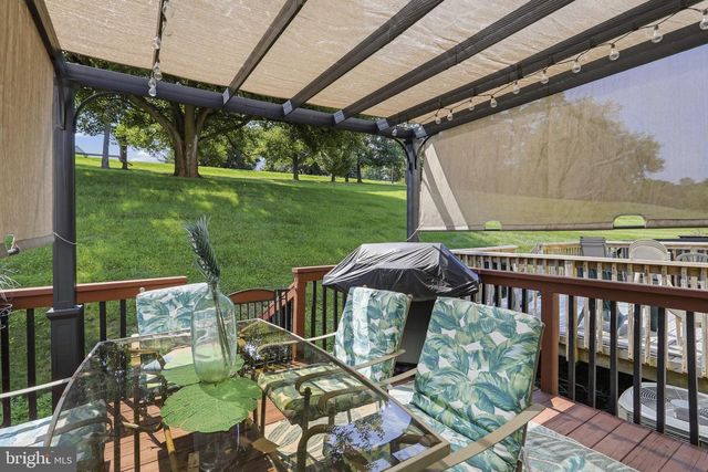 102 JASONS RDG, Smithsburg, MD 21783