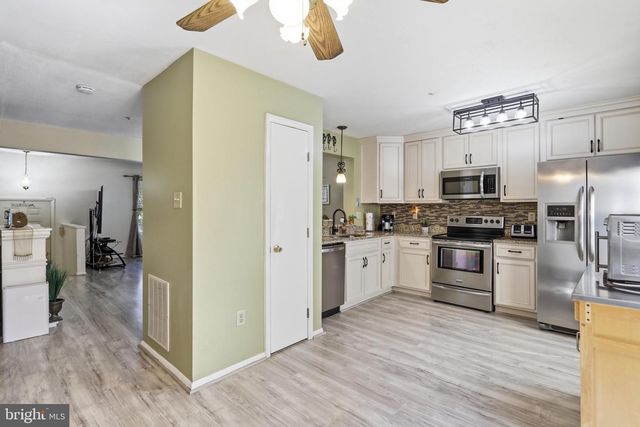 102 JASONS RDG, Smithsburg, MD 21783