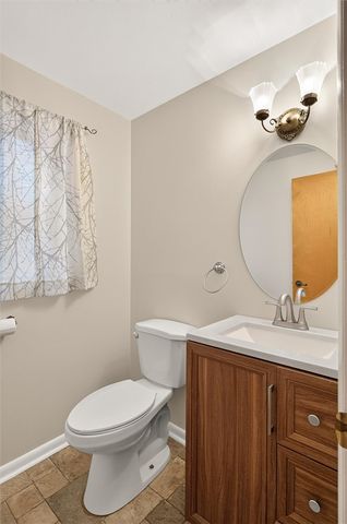 82 Kensington Court, Greece, NY 14612