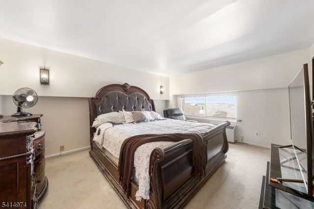 40 Fayette St 64, Perth Amboy City, NJ 08861