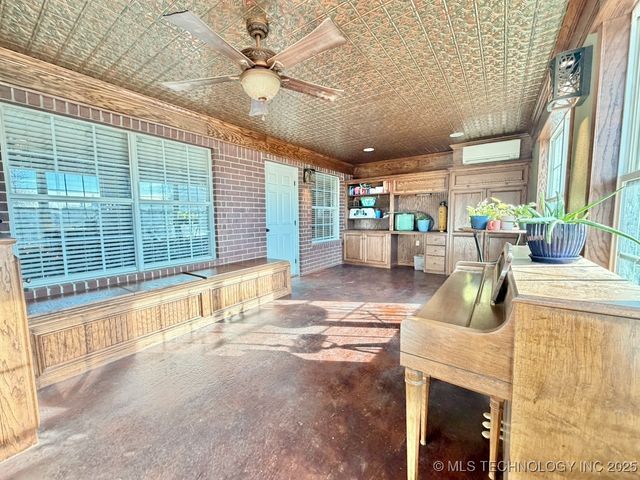 4906 S 195th East Avenue, Broken Arrow, OK 74014