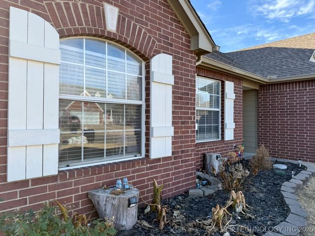 4906 S 195th East Avenue, Broken Arrow, OK 74014