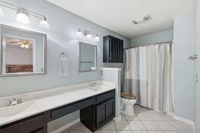 9107 S 85th East Avenue, Tulsa, OK 74133
