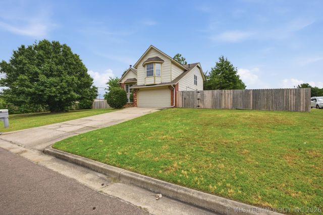 9107 S 85th East Avenue, Tulsa, OK 74133