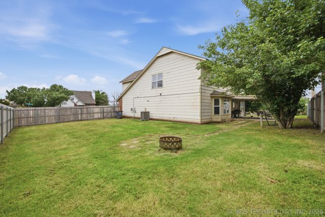 9107 S 85th East Avenue, Tulsa, OK 74133