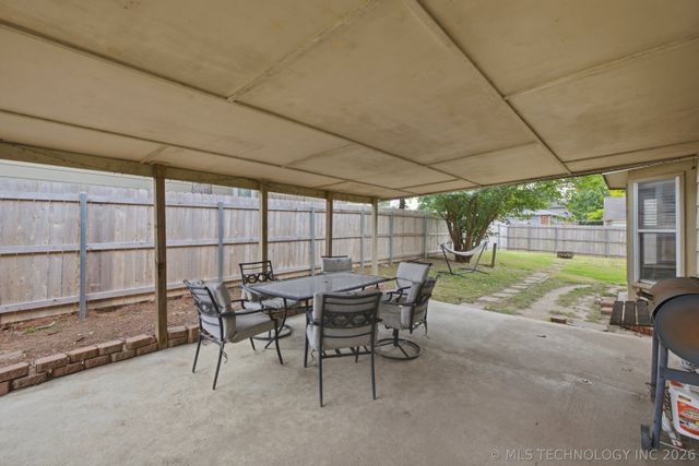 9107 S 85th East Avenue, Tulsa, OK 74133