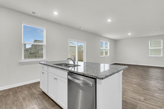 428 Lake Ridge Boulevard, Summerville, SC 29486