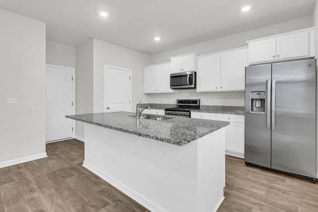 428 Lake Ridge Boulevard, Summerville, SC 29486