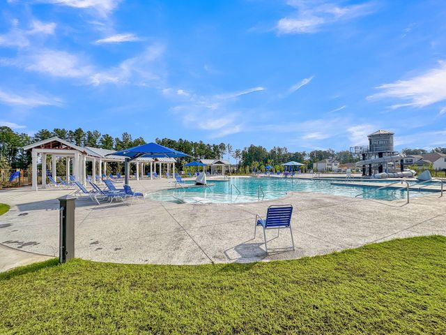 428 Lake Ridge Boulevard, Summerville, SC 29486