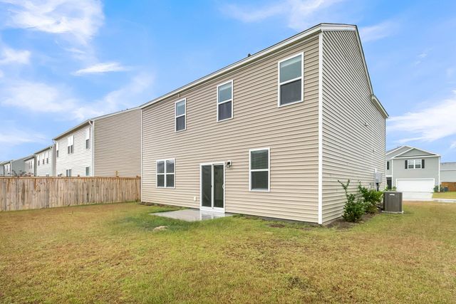 428 Lake Ridge Boulevard, Summerville, SC 29486