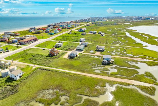 000 Yucca Ave Lot 30, Surfside Beach, TX 77541