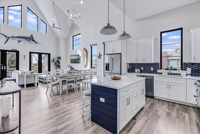 507 Sunrise Ave, Port Aransas, TX 78373