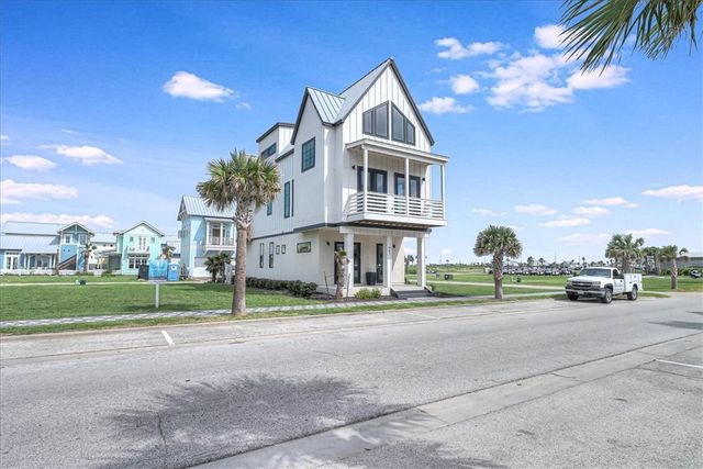 507 Sunrise Ave, Port Aransas, TX 78373