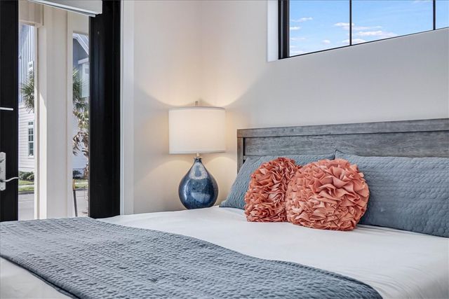 507 Sunrise Ave, Port Aransas, TX 78373