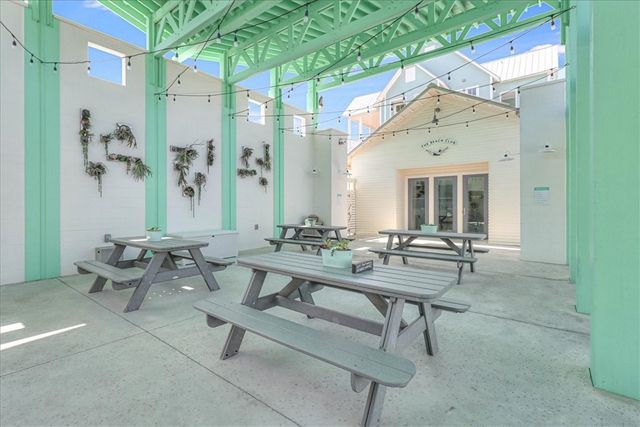 507 Sunrise Ave, Port Aransas, TX 78373