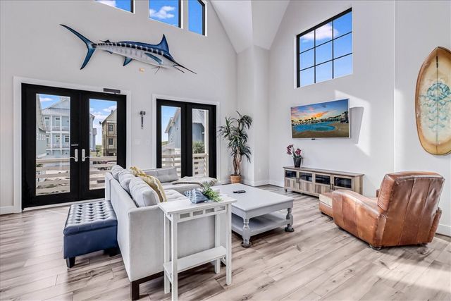 507 Sunrise Ave, Port Aransas, TX 78373