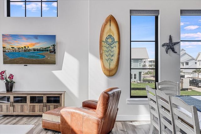 507 Sunrise Ave, Port Aransas, TX 78373