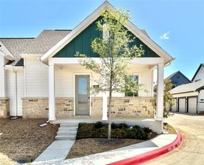 2501 Ascension Boulevard 301, Arlington, TX 76006