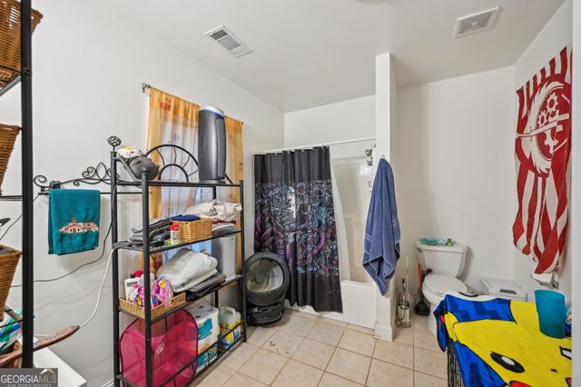 572 Harbour Shores Drive, Jackson, GA 30233