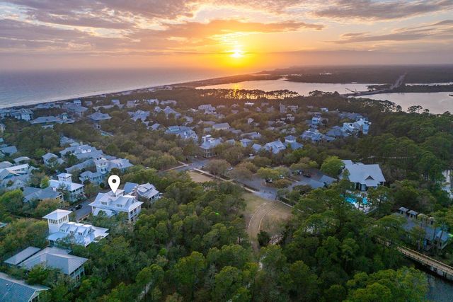605 Western Lake Drive, Santa Rosa Beach, FL 32459