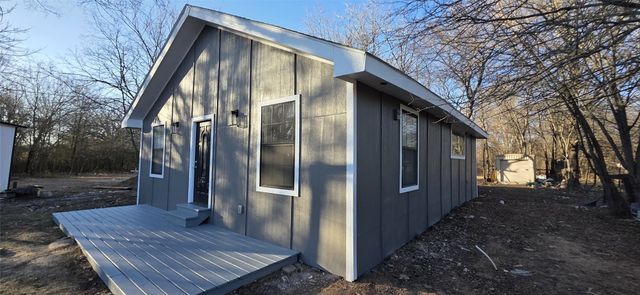 1808 W Long Street, Paris, TX 75460