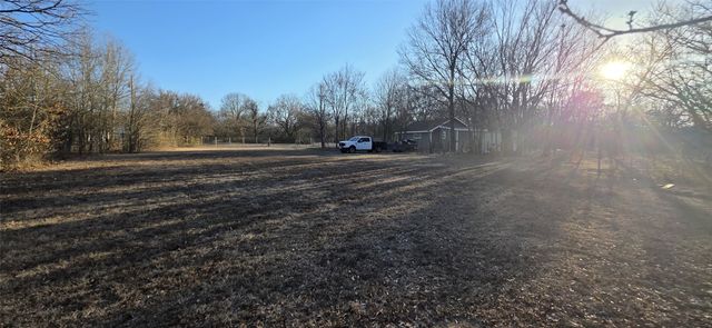 1808 W Long Street, Paris, TX 75460