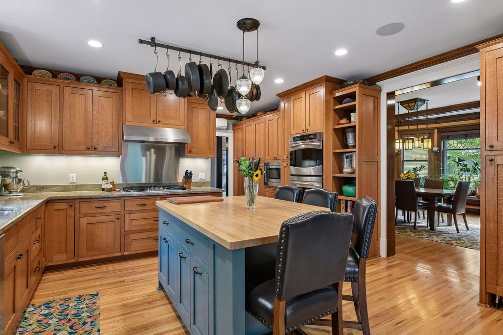 2024 Emerson Avenue S, Minneapolis, MN 55405 — photo 4