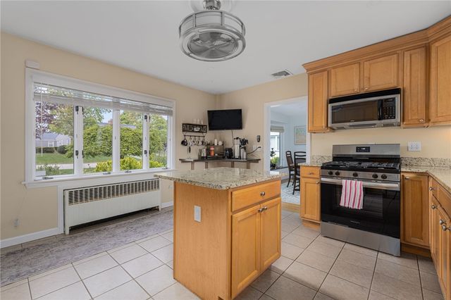 120 Bretton Woods Drive, Cranston, RI 02920