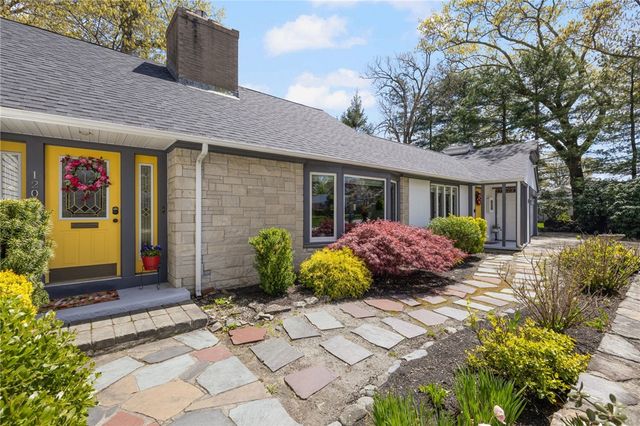 120 Bretton Woods Drive, Cranston, RI 02920