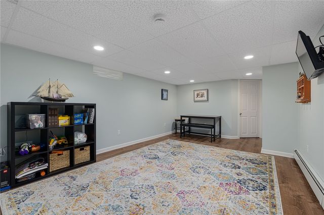 120 Bretton Woods Drive, Cranston, RI 02920