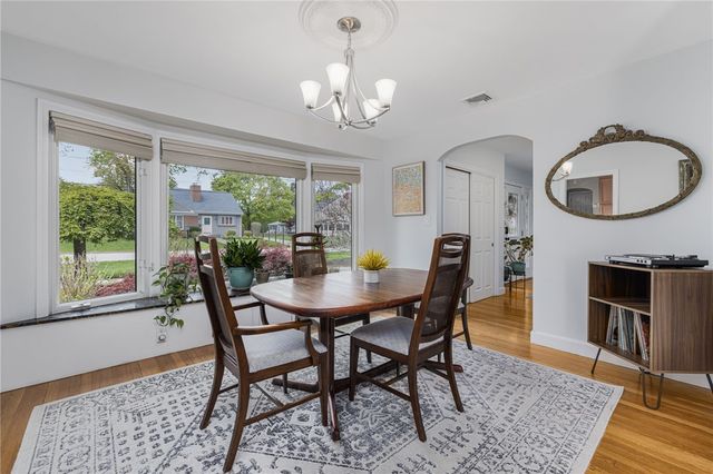 120 Bretton Woods Drive, Cranston, RI 02920